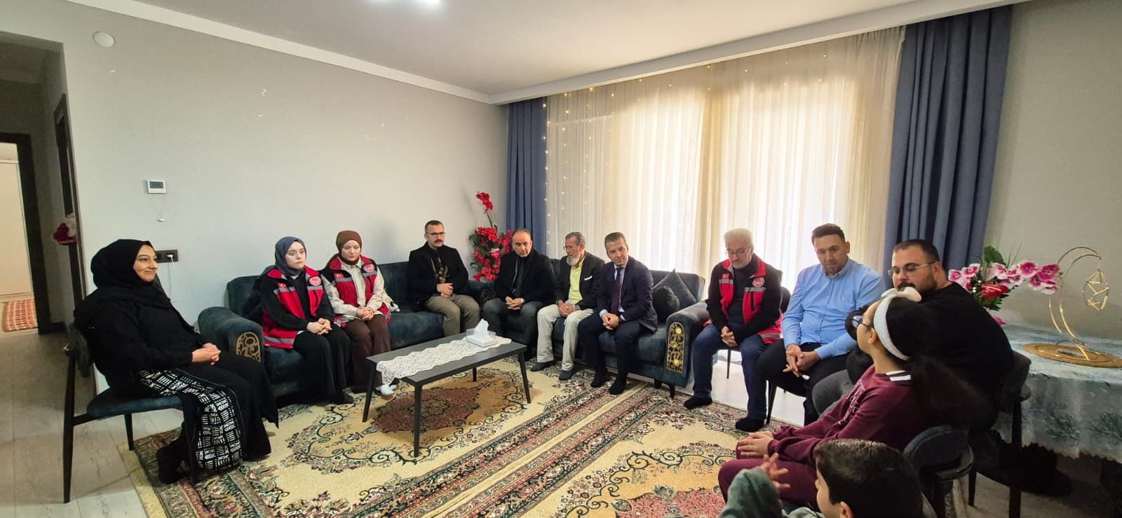 HUZUREVİ SAKİNLERİNDEN GAZZE'YE BAĞIŞ