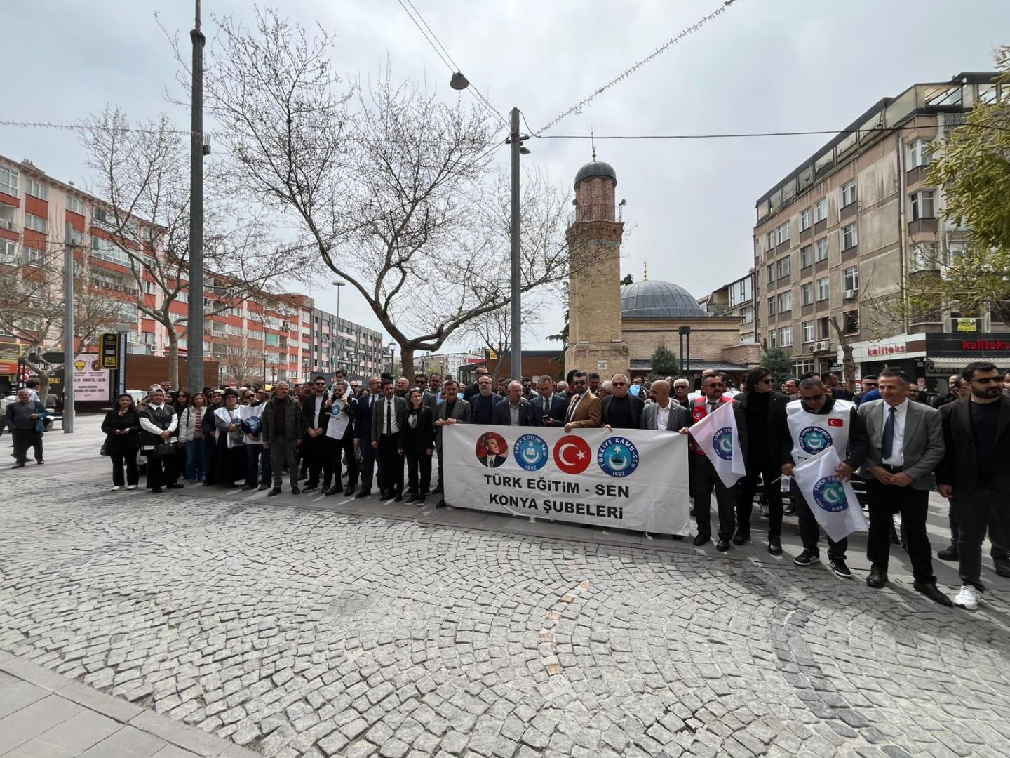 KONYA EĞİTİM-SEN'DEN SİLAHLI SALDIRIYA TEPKİ