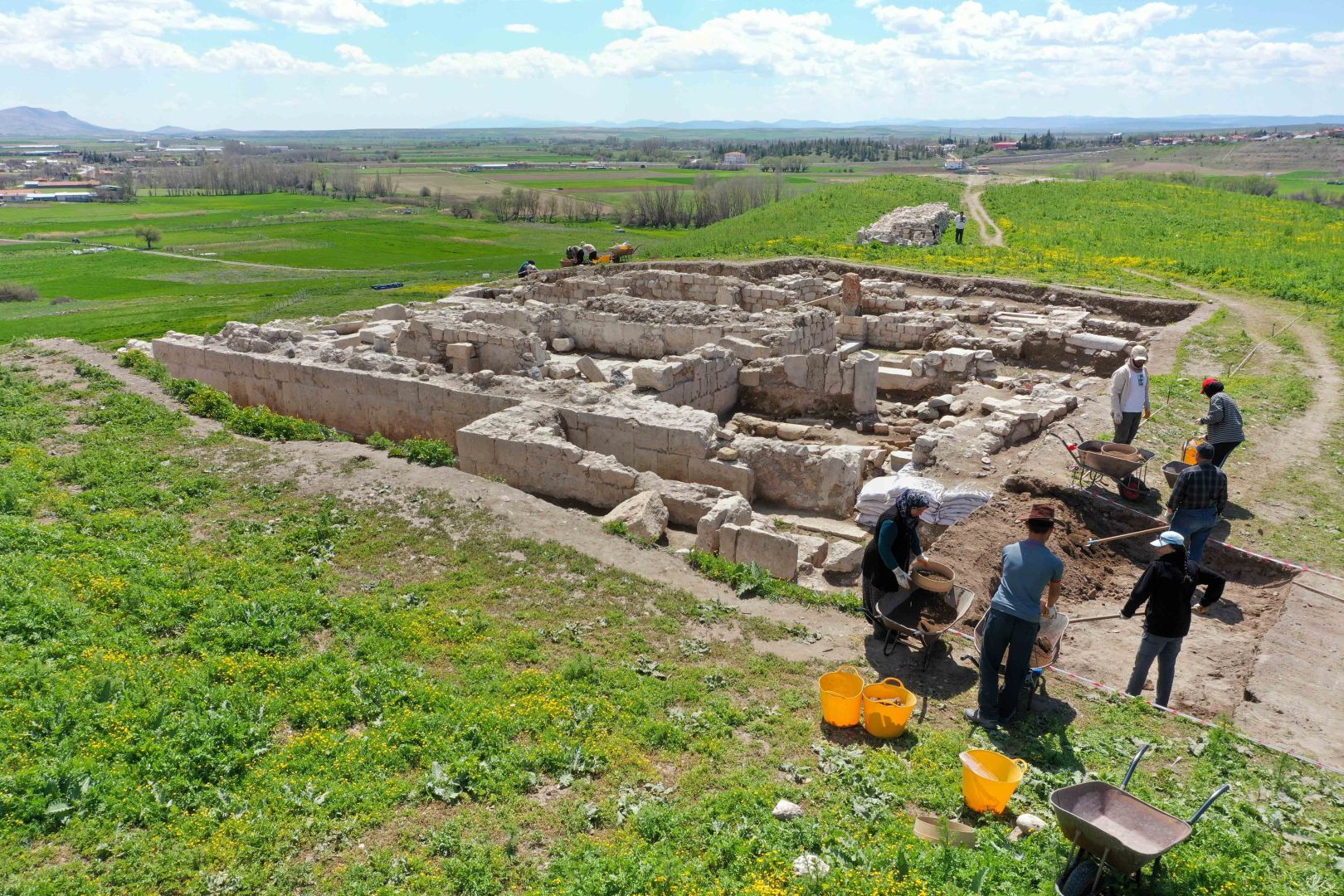 LYSTRA’DA KAZI SEZONU BAŞLADI