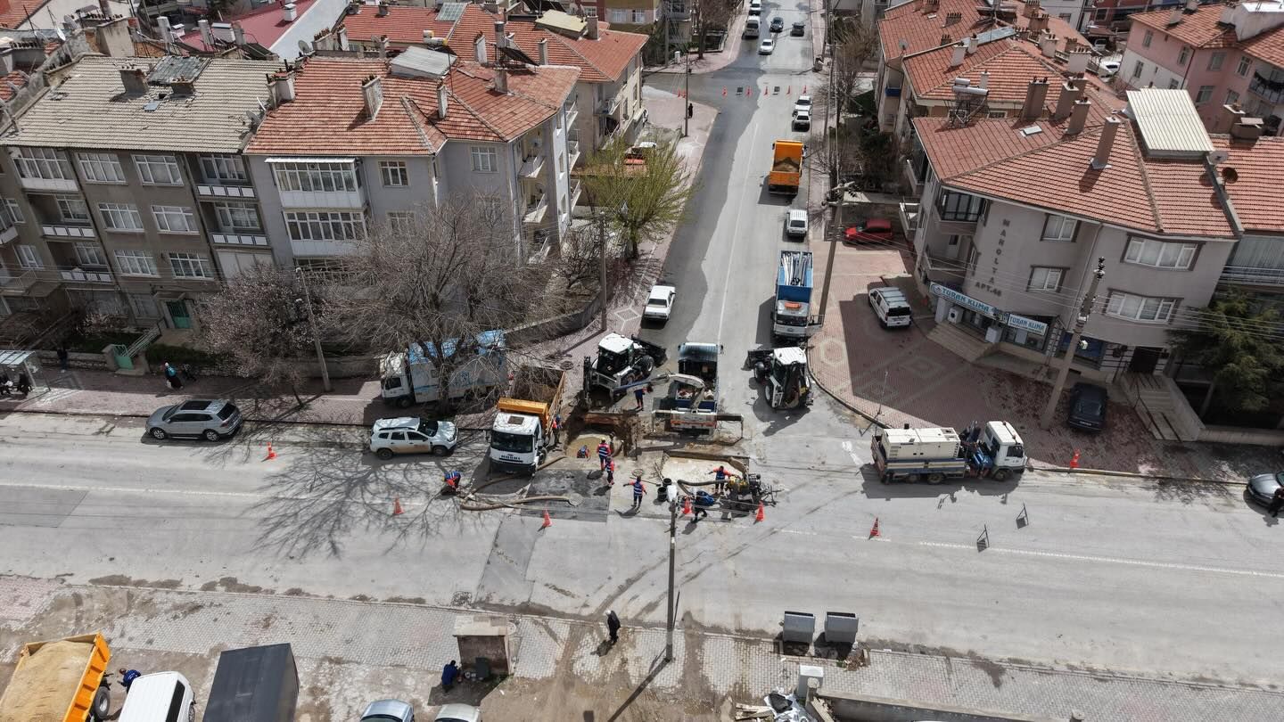 SU ŞEBEKESİNDE 8 NOKTADA YENİLEME ÇALIŞMASI