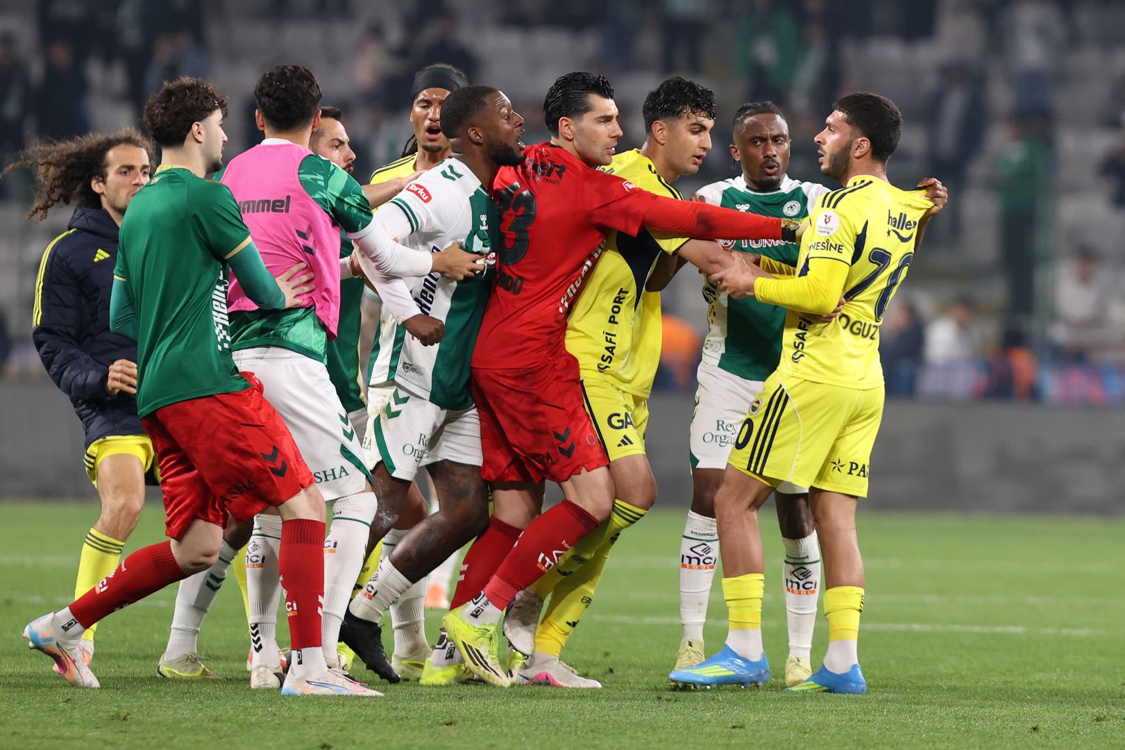 FENERBAHÇE 3-KONYASPOR 0