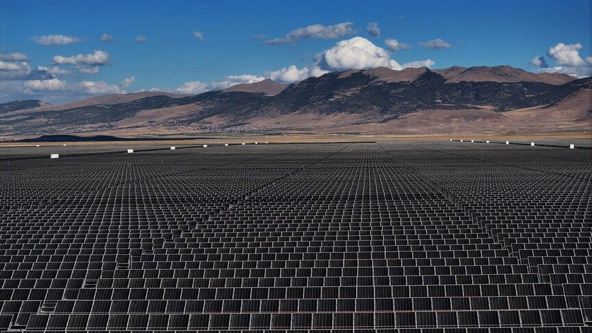 GÜNEŞ ENERJİSİ KÜRESEL ELEKTRİK TALEBİNİN YÜZDE 75’İNİ KARŞILADI