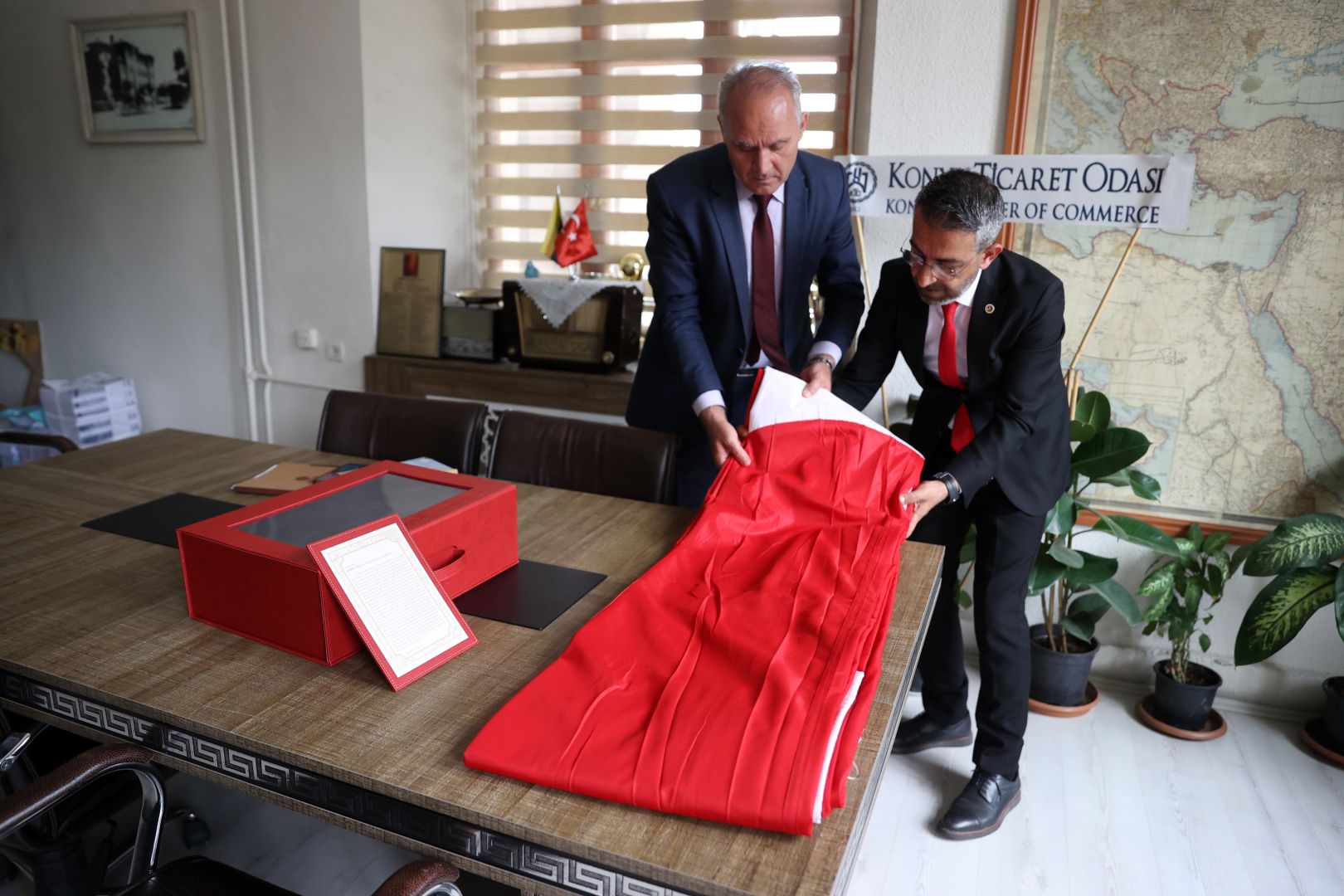 ŞEHİT BAYRAĞI KONYA’YA EMANET