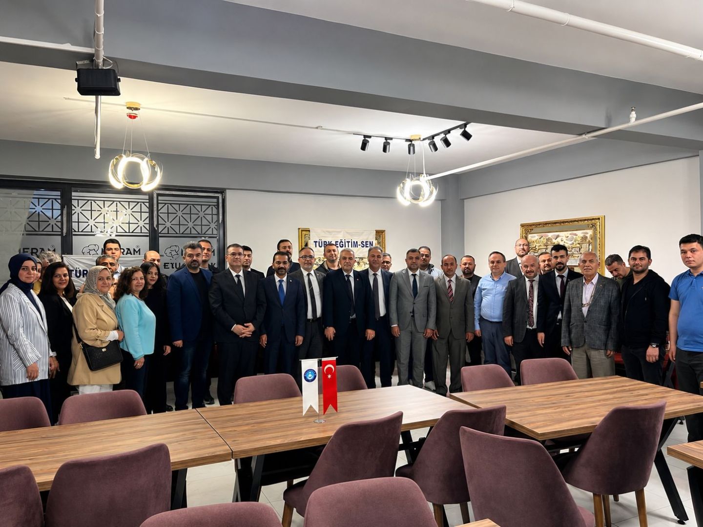  TÜRK EĞİTİM-SEN’DEN “ÖNCE ÜLKEM” VE “LİYAKAT” MESAJI