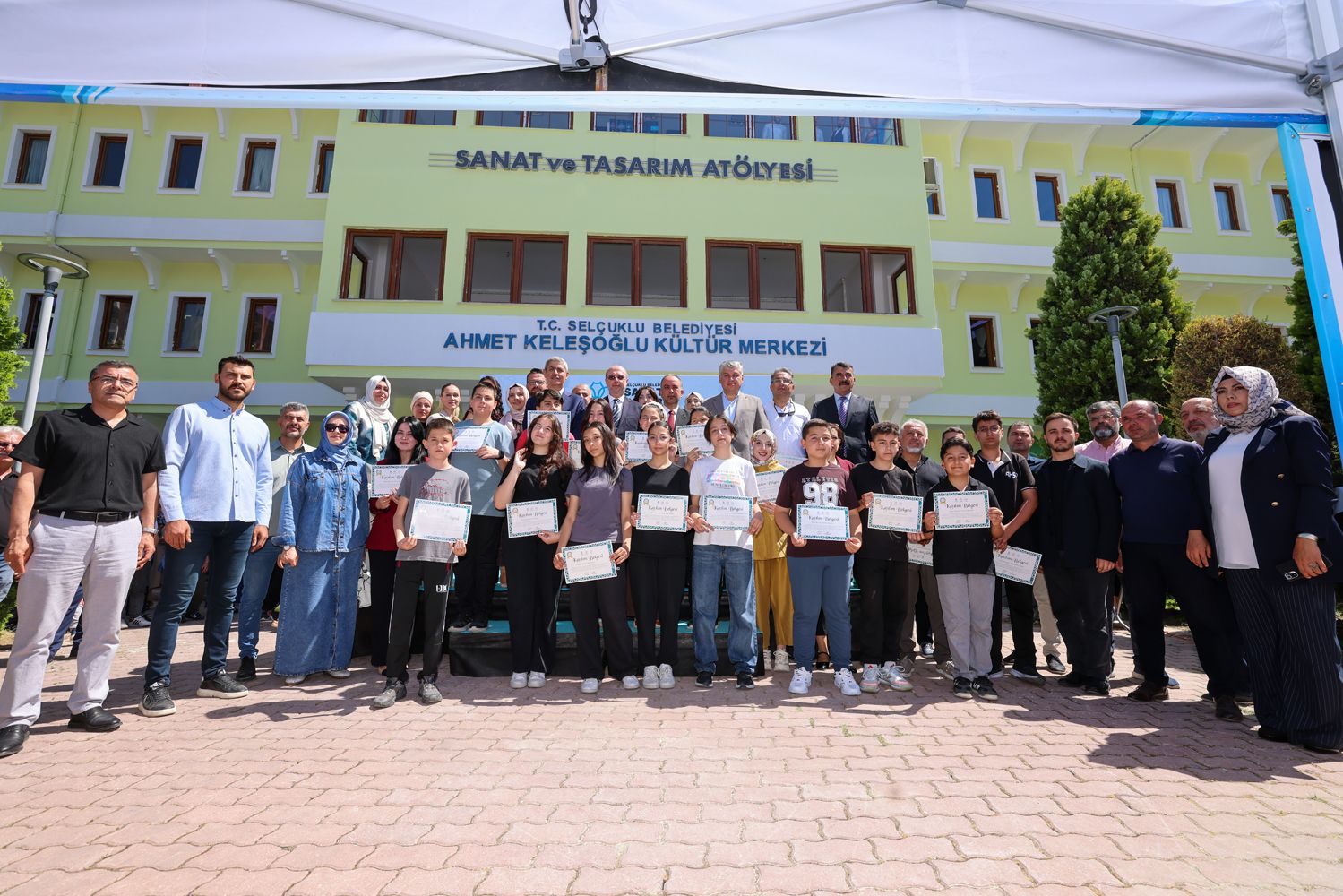 SELÇUKLU SANAT VE TASARIM ATÖLYESİ’NDE YIL SONU SERGİSİ